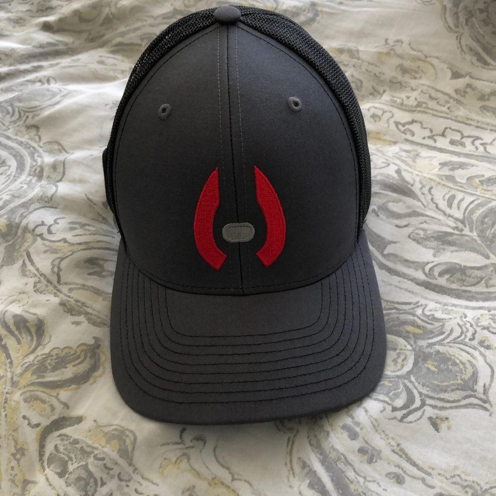 Hollis trucker hat